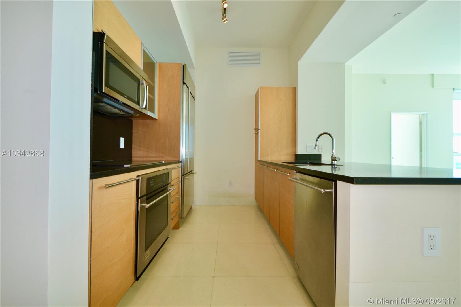 THE PLAZA 851 BRICKELL CO - Residential Lease