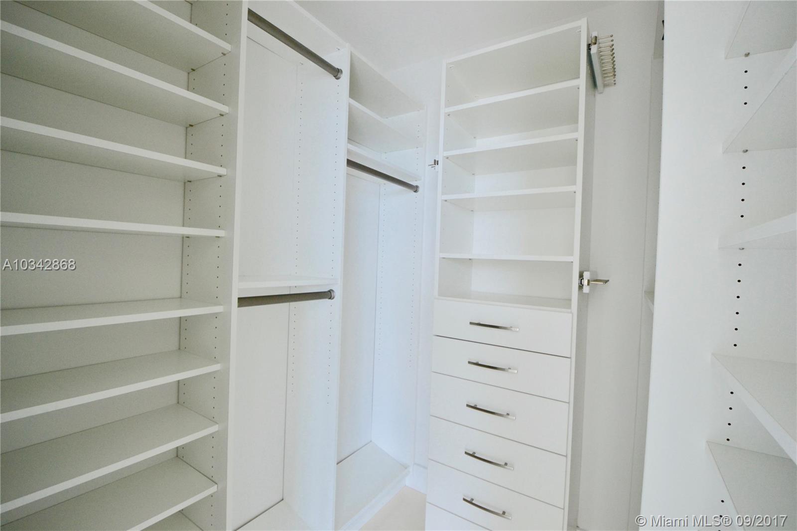 THE PLAZA 851 BRICKELL CO - Residential Lease