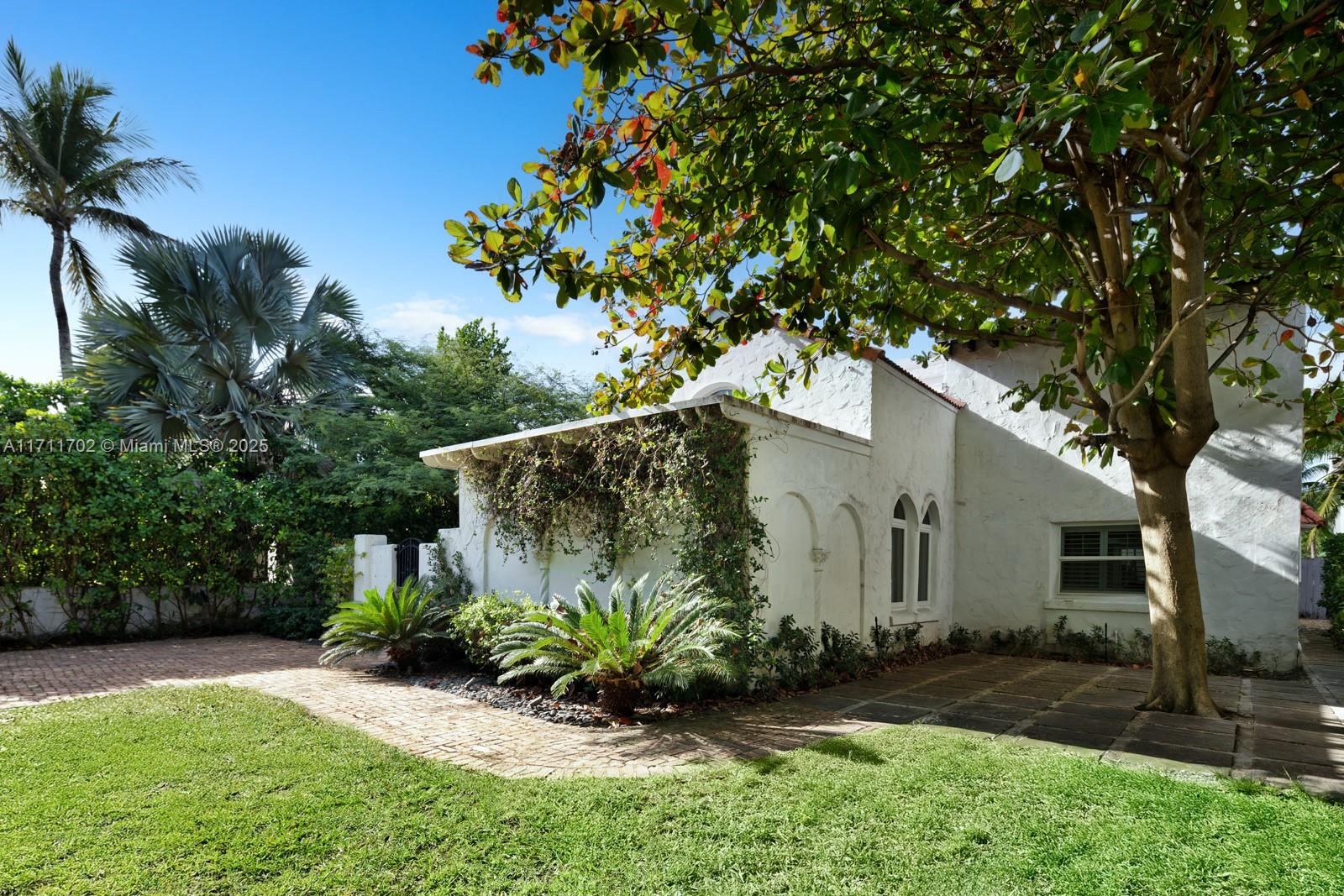 AMD PLAT OF SUNSET LAKE S - Residential