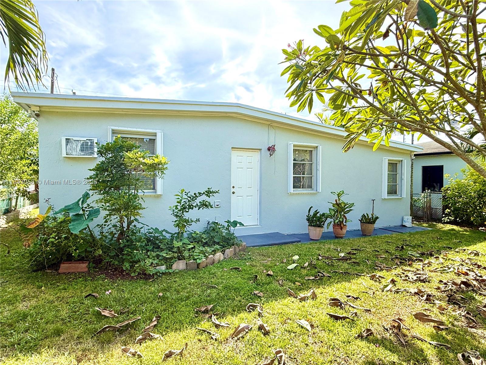 CORAL VILLAS REV - Residential