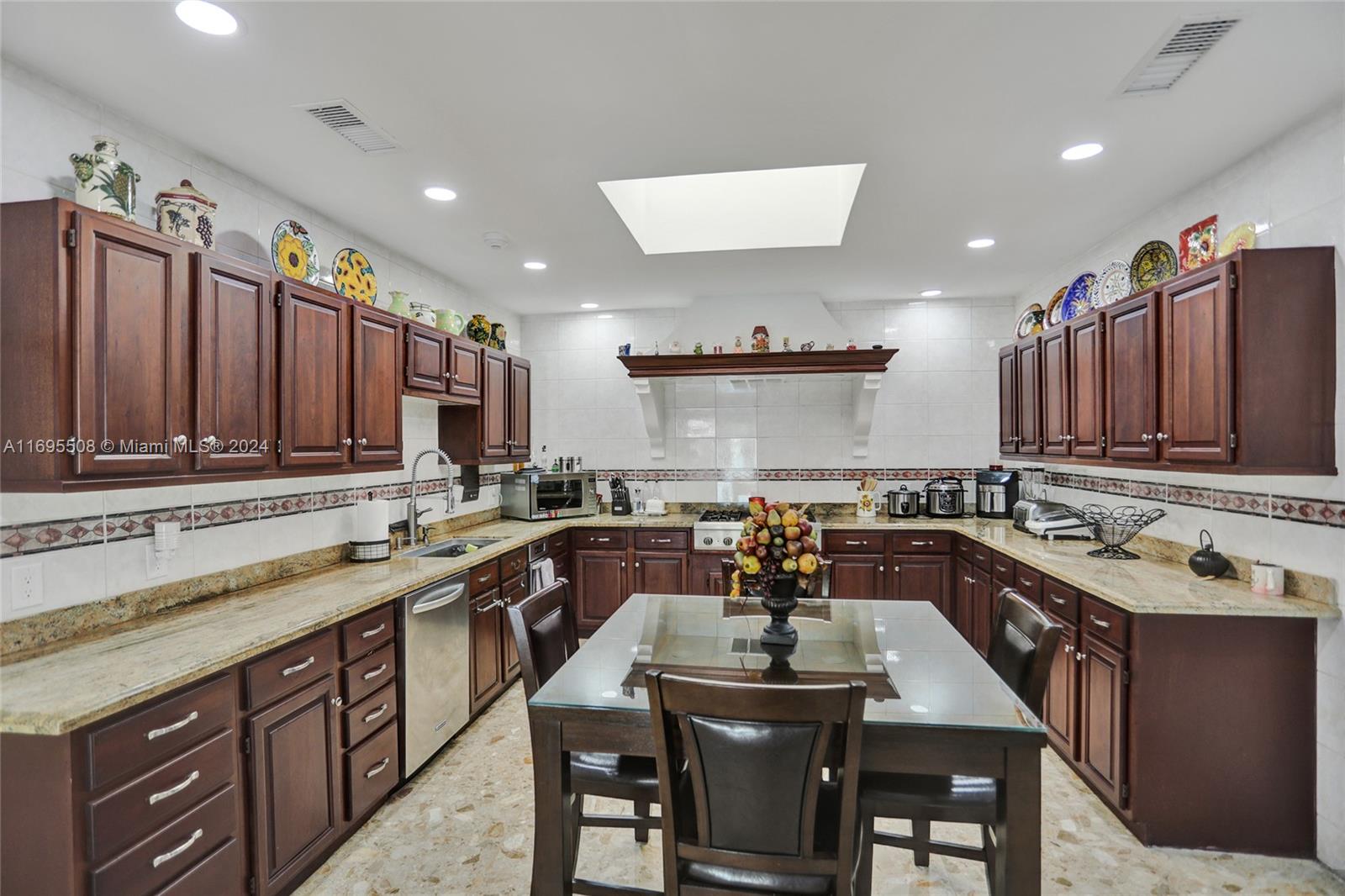 BIRD ROAD FARMSITES - Residential