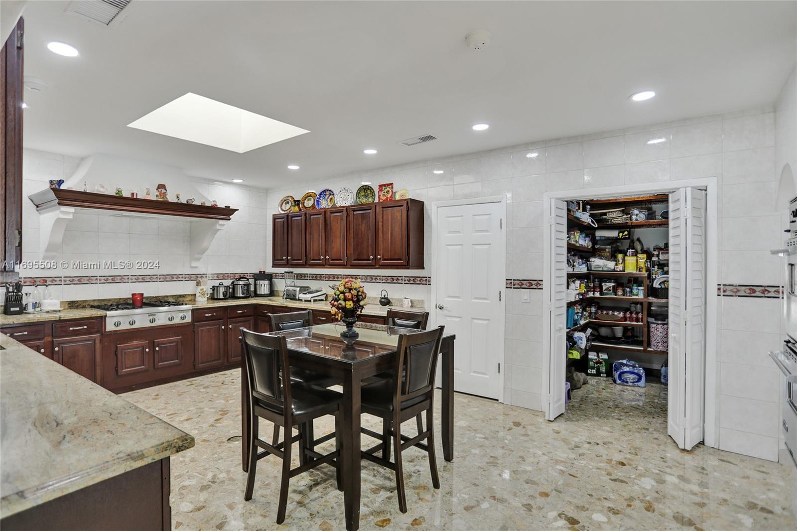 BIRD ROAD FARMSITES - Residential