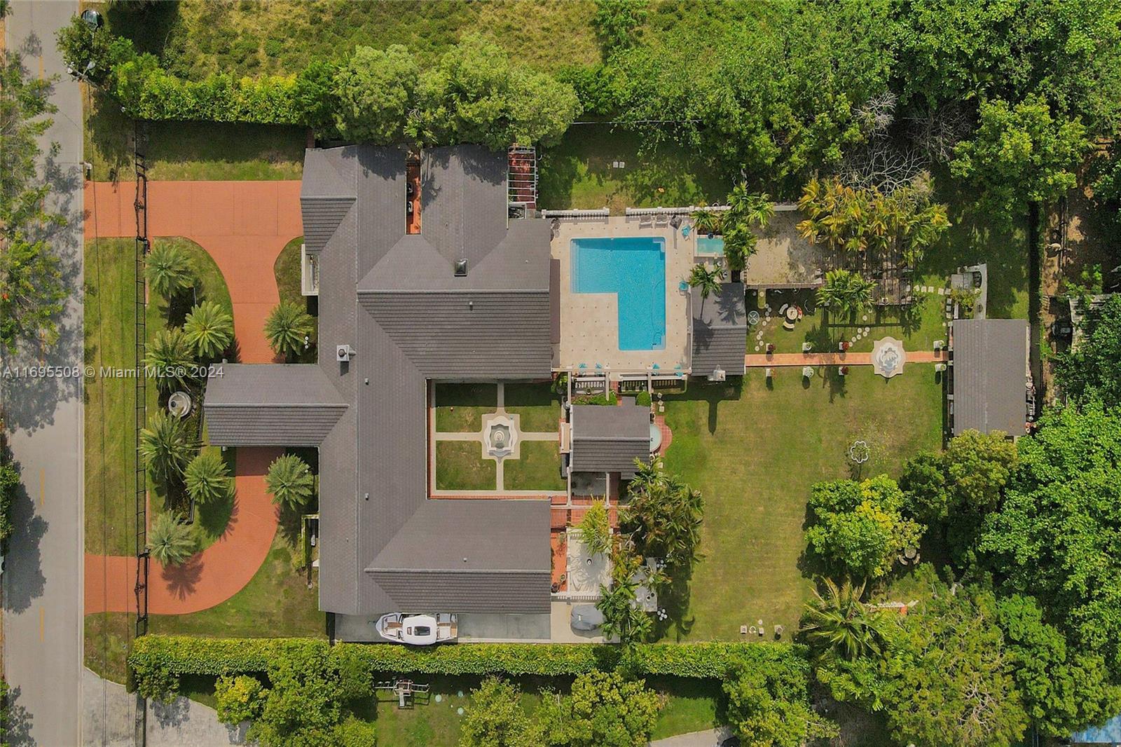 BIRD ROAD FARMSITES - Residential