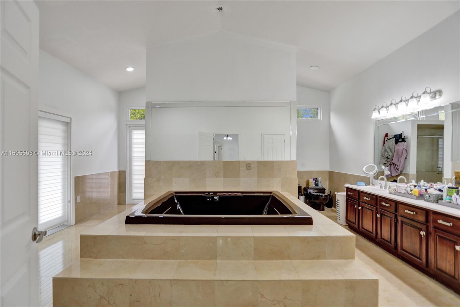 BIRD ROAD FARMSITES - Residential