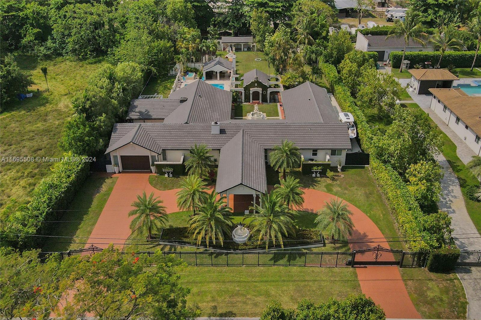 BIRD ROAD FARMSITES - Residential