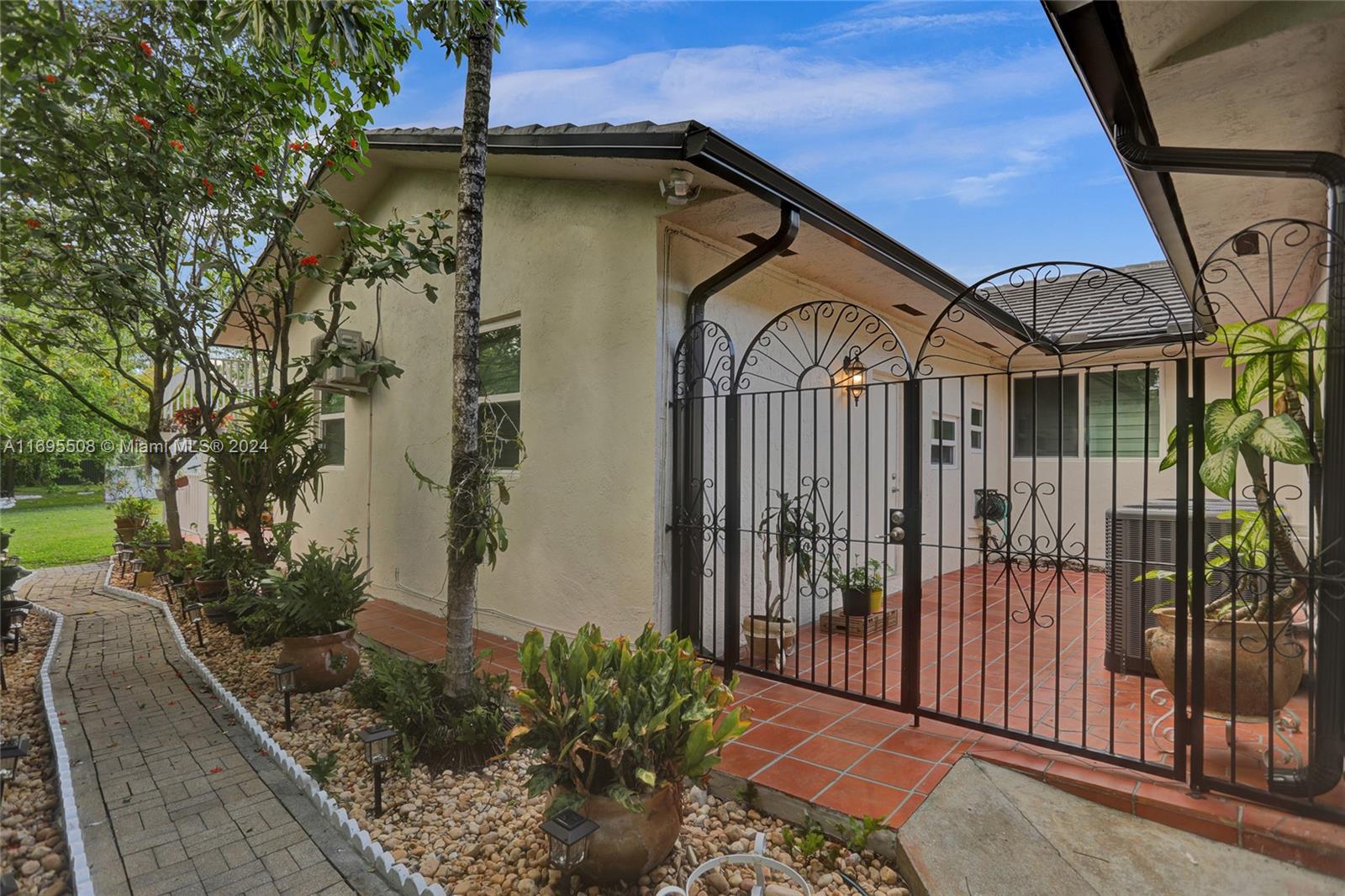 BIRD ROAD FARMSITES - Residential