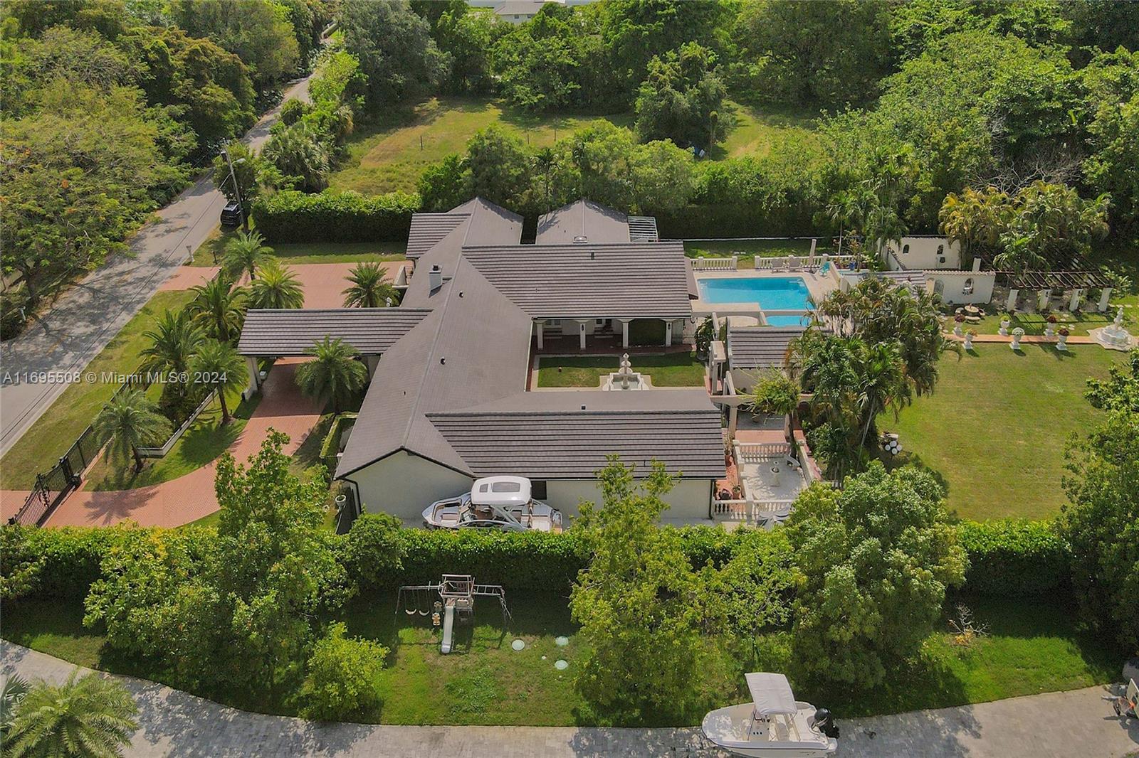 BIRD ROAD FARMSITES - Residential