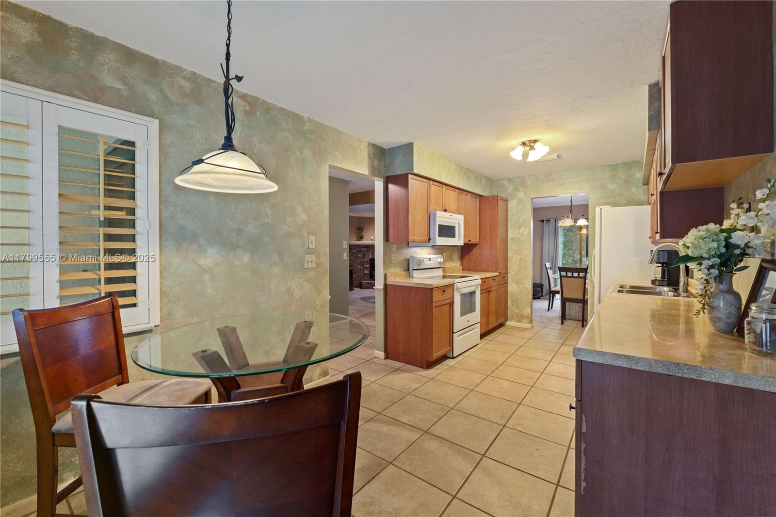 3568 QUAIL TRAIL