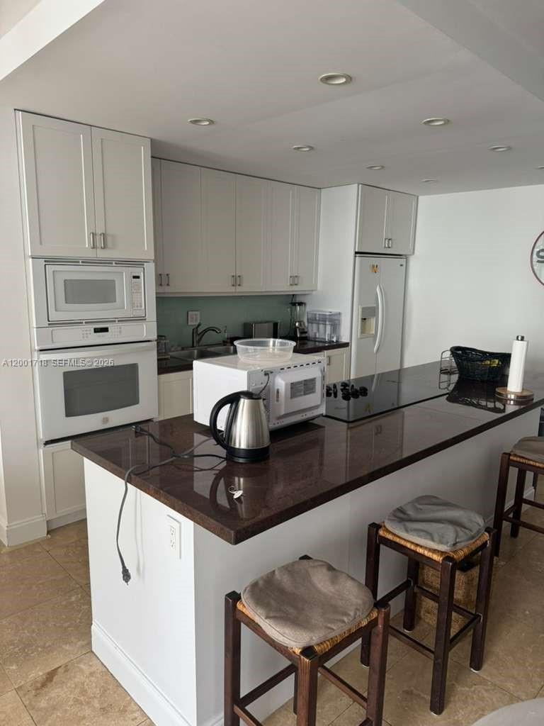 KEY COLONY NO 4 CONDO - Residential Lease