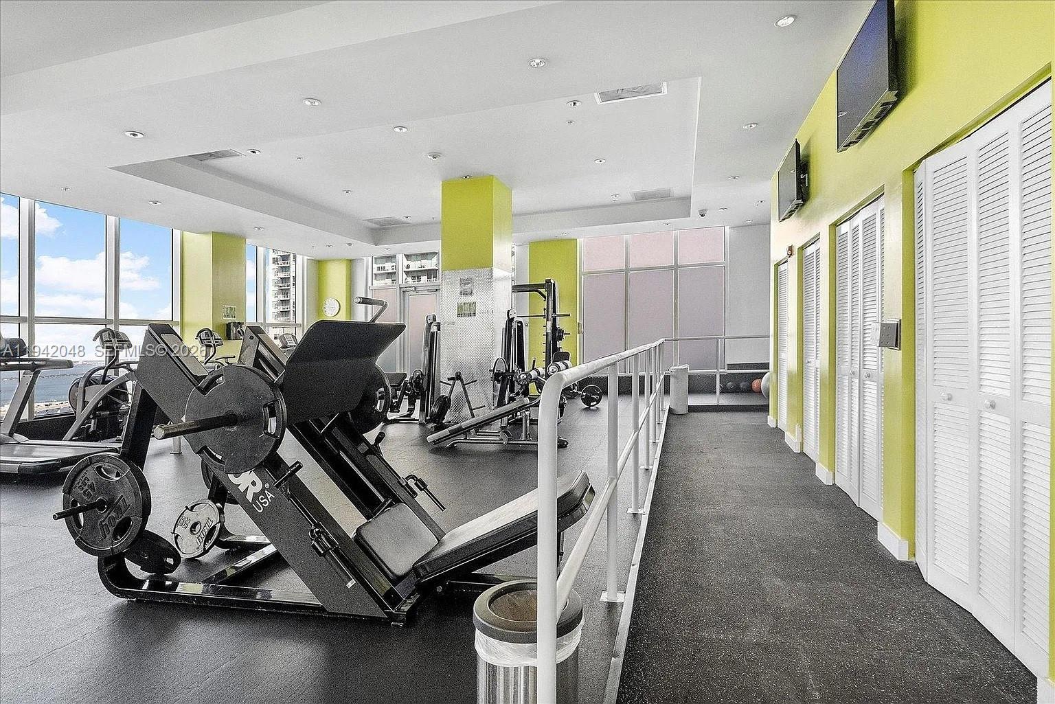 THE LOFT DOWNTOWN II COND - Residential Lease