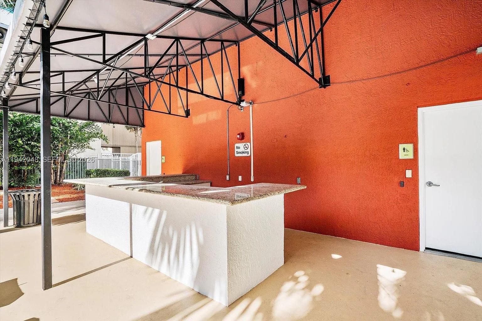 THE LOFT DOWNTOWN II COND - Residential Lease