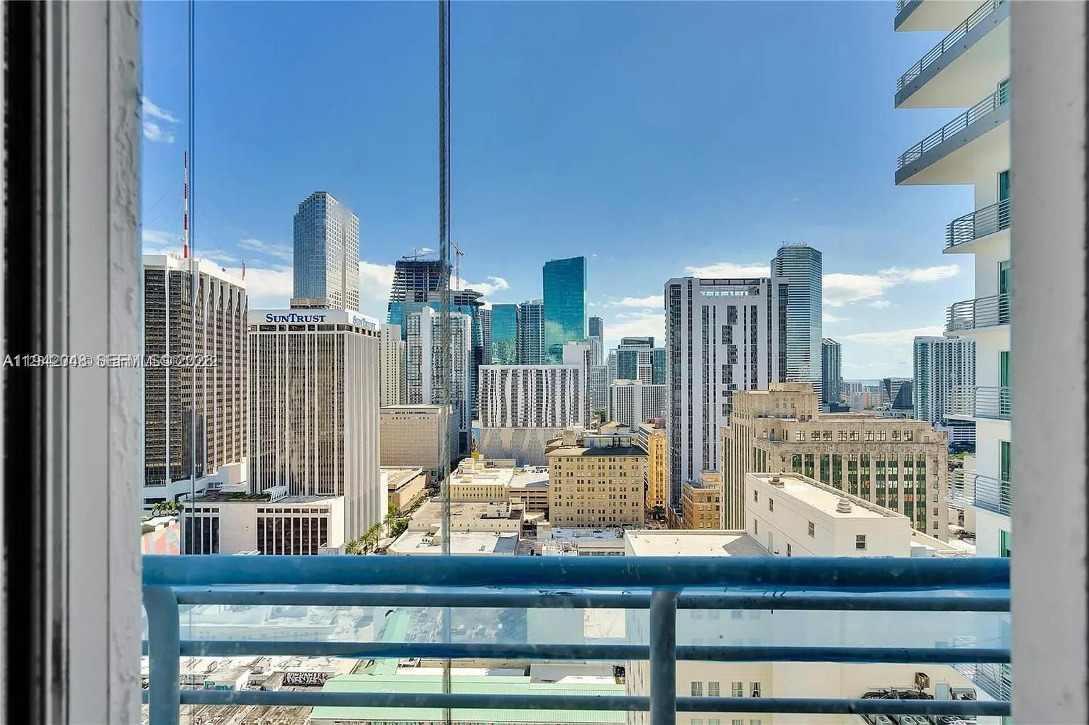 THE LOFT DOWNTOWN II COND - Residential Lease