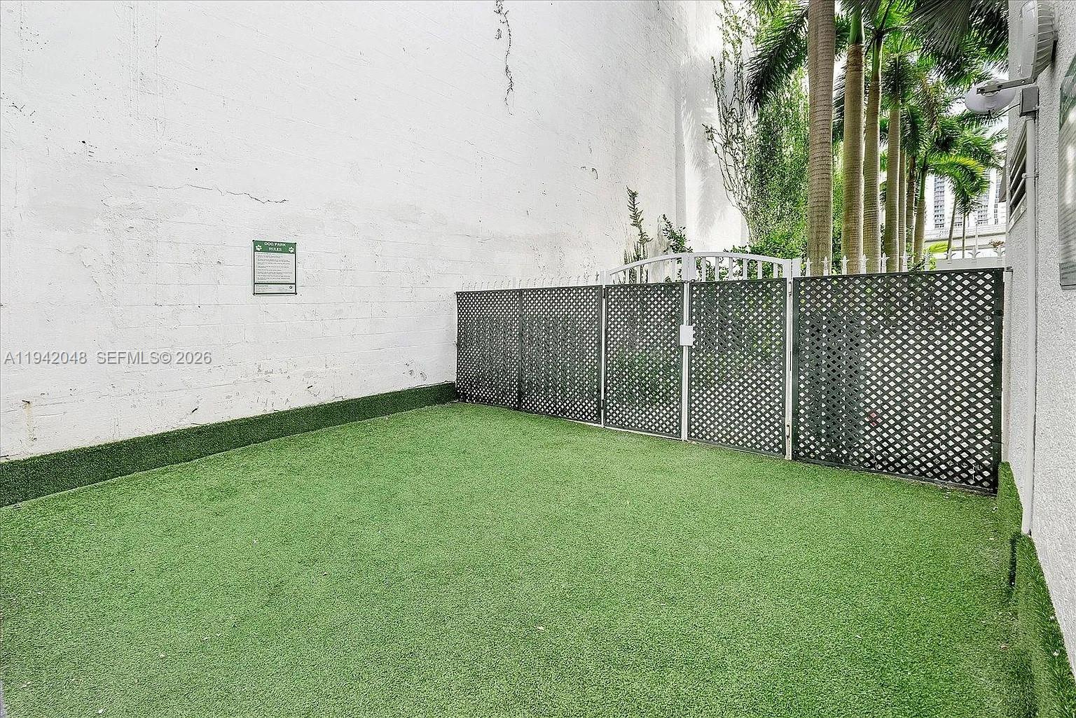 THE LOFT DOWNTOWN II COND - Residential Lease