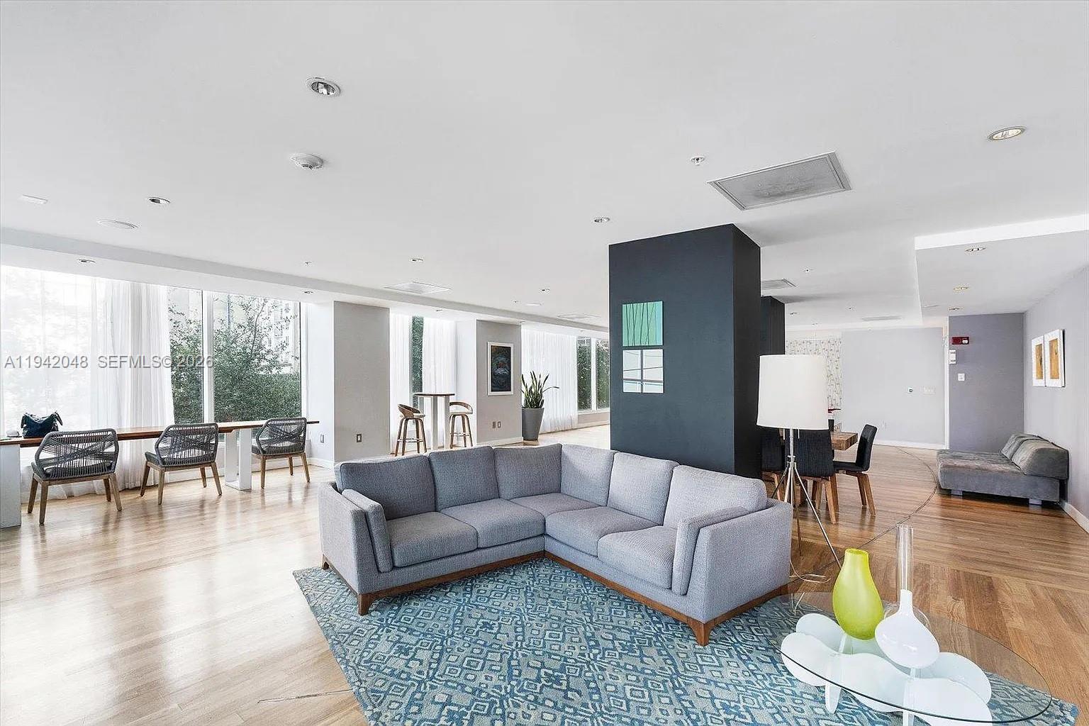 THE LOFT DOWNTOWN II COND - Residential Lease