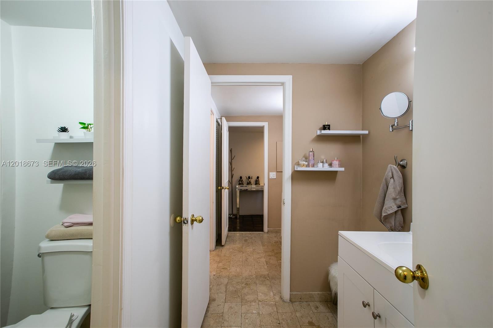 CRICKET CLUB CONDO - Residential
