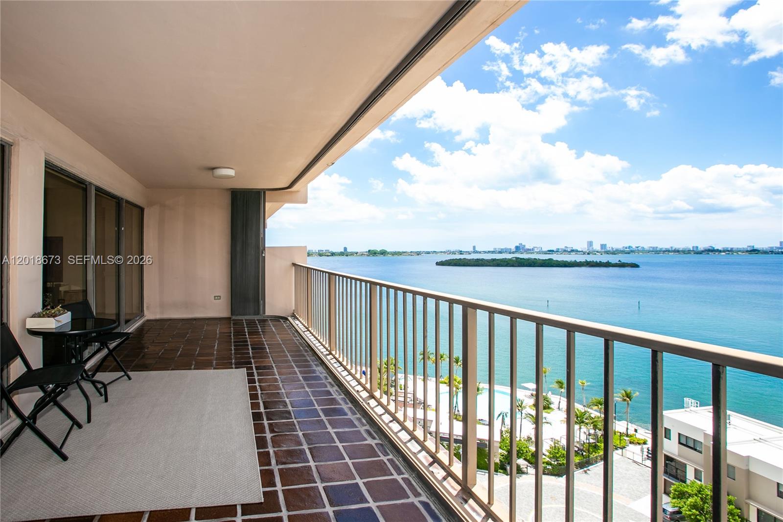 CRICKET CLUB CONDO - Residential