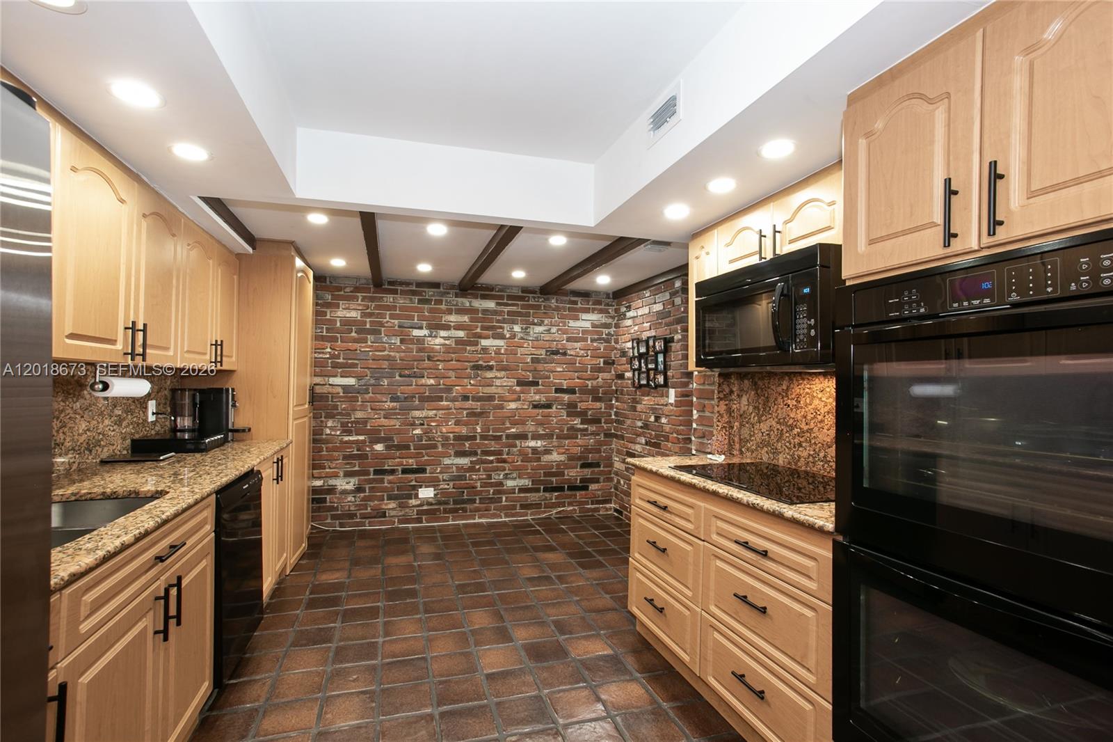 CRICKET CLUB CONDO - Residential