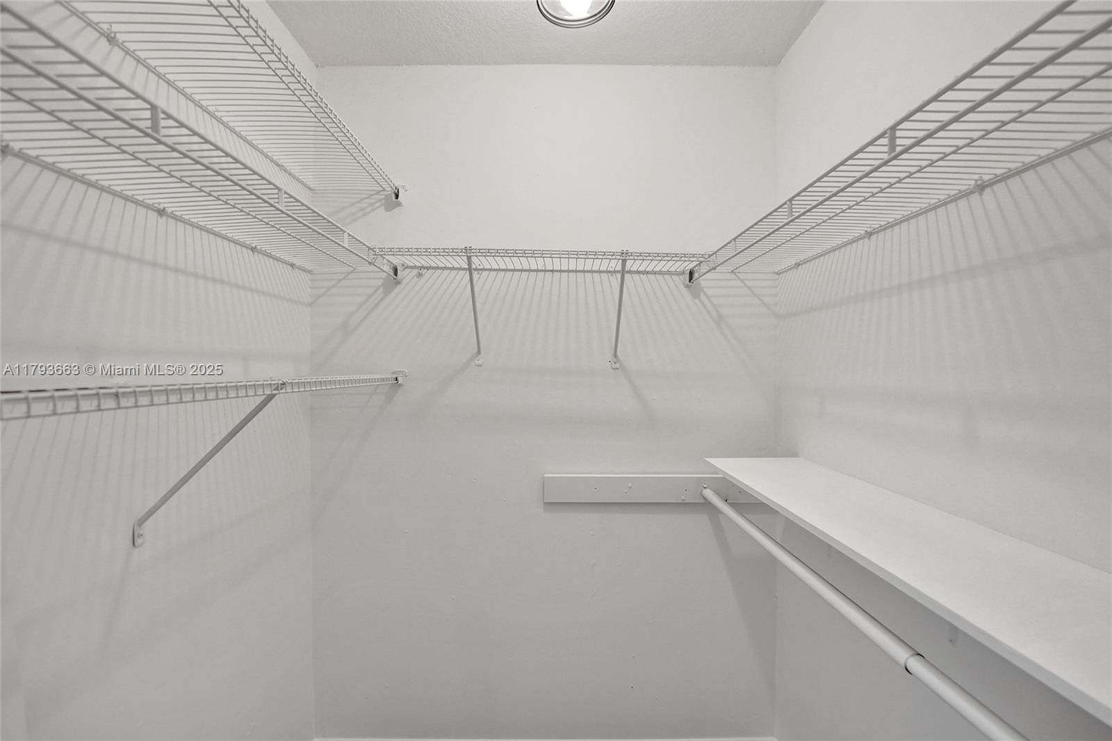 LAUDERDALE NORTH PARK SEC - Residential