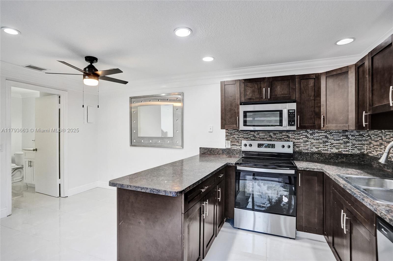 LAUDERDALE NORTH PARK SEC - Residential