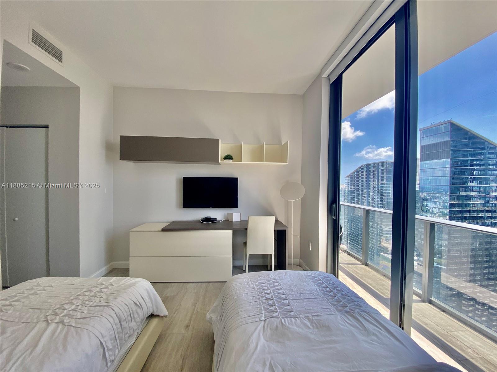 BRICKELL HEIGHTS WEST CON - Residential Lease
