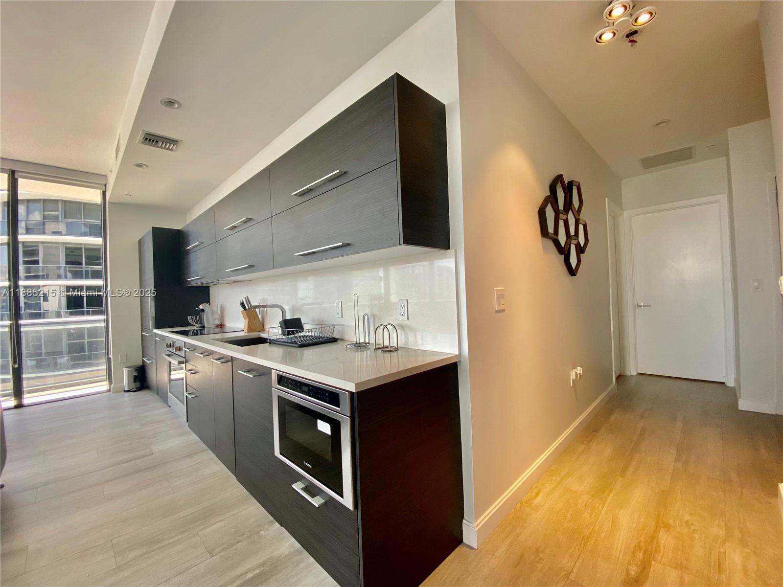 BRICKELL HEIGHTS WEST CON - Residential Lease