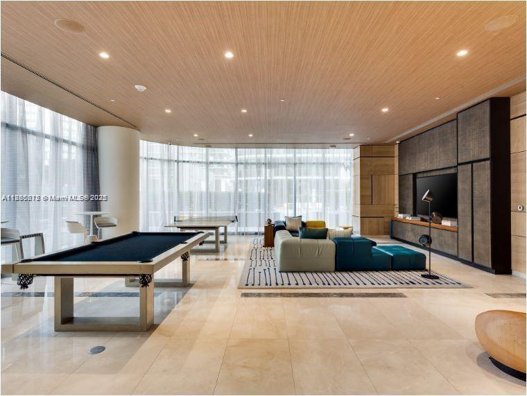 BRICKELL HEIGHTS WEST CON - Residential Lease