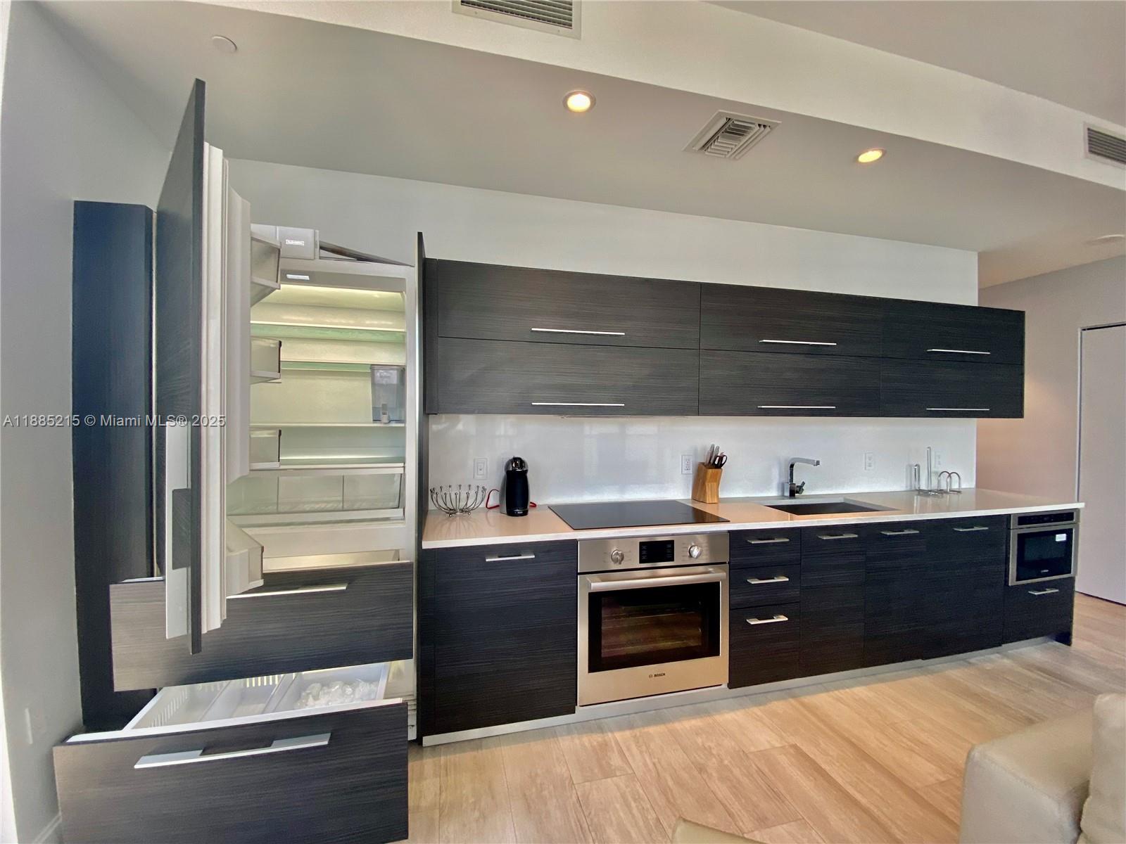 BRICKELL HEIGHTS WEST CON - Residential Lease