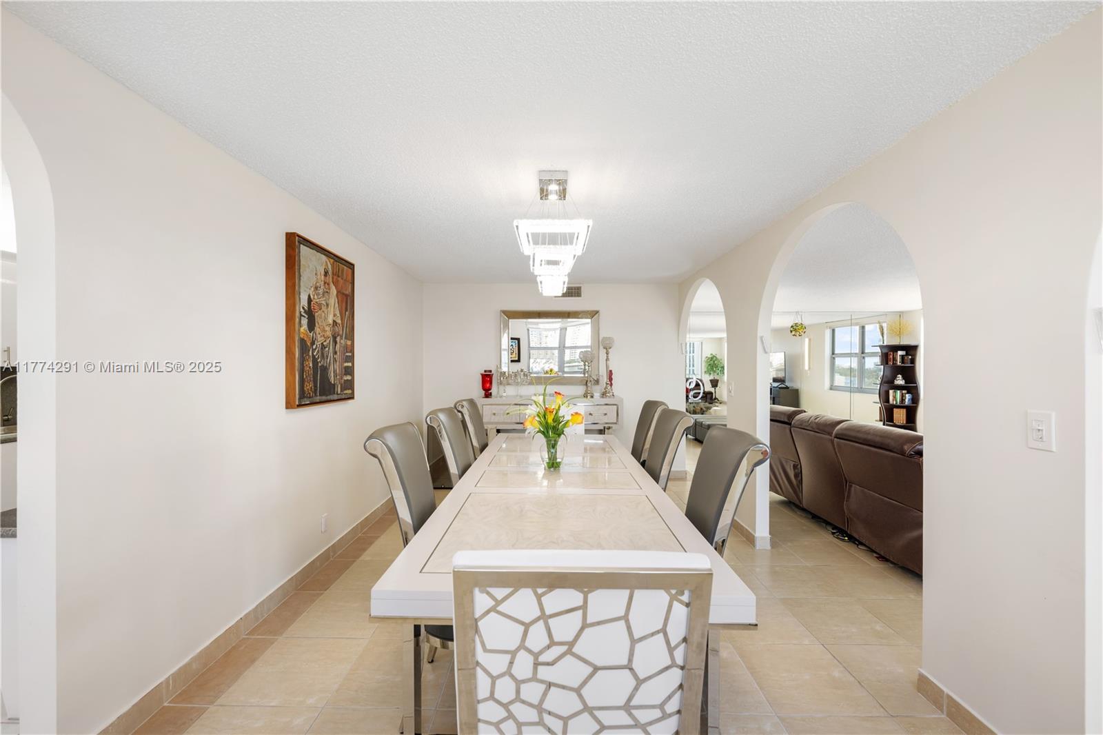 MALAGA TOWERS CONDO - Residential