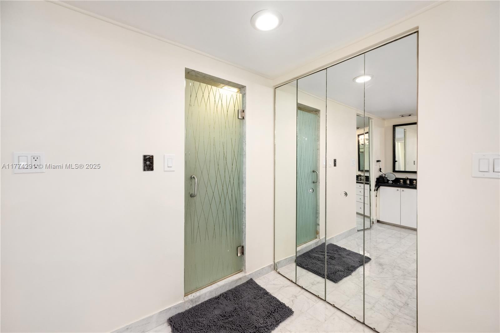 MALAGA TOWERS CONDO - Residential