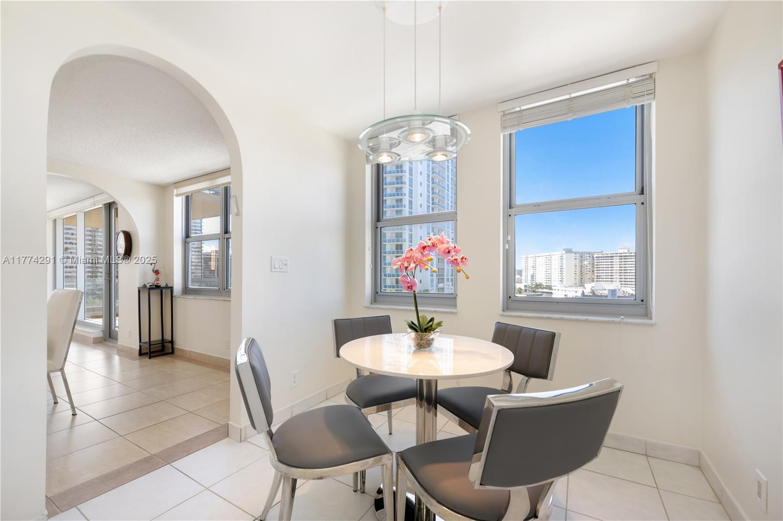 MALAGA TOWERS CONDO - Residential