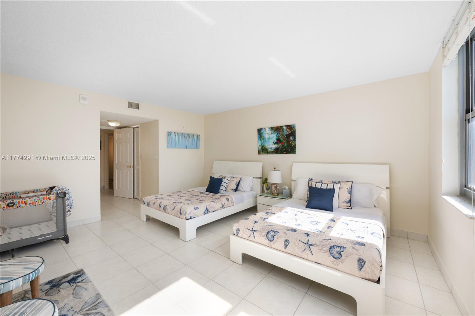 MALAGA TOWERS CONDO - Residential