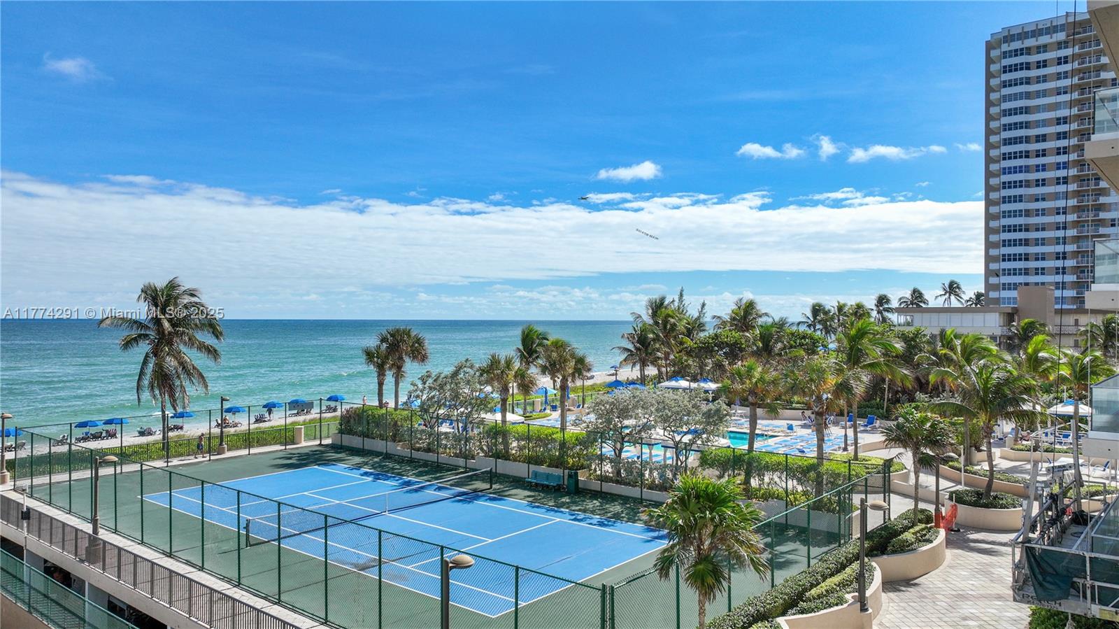 MALAGA TOWERS CONDO - Residential