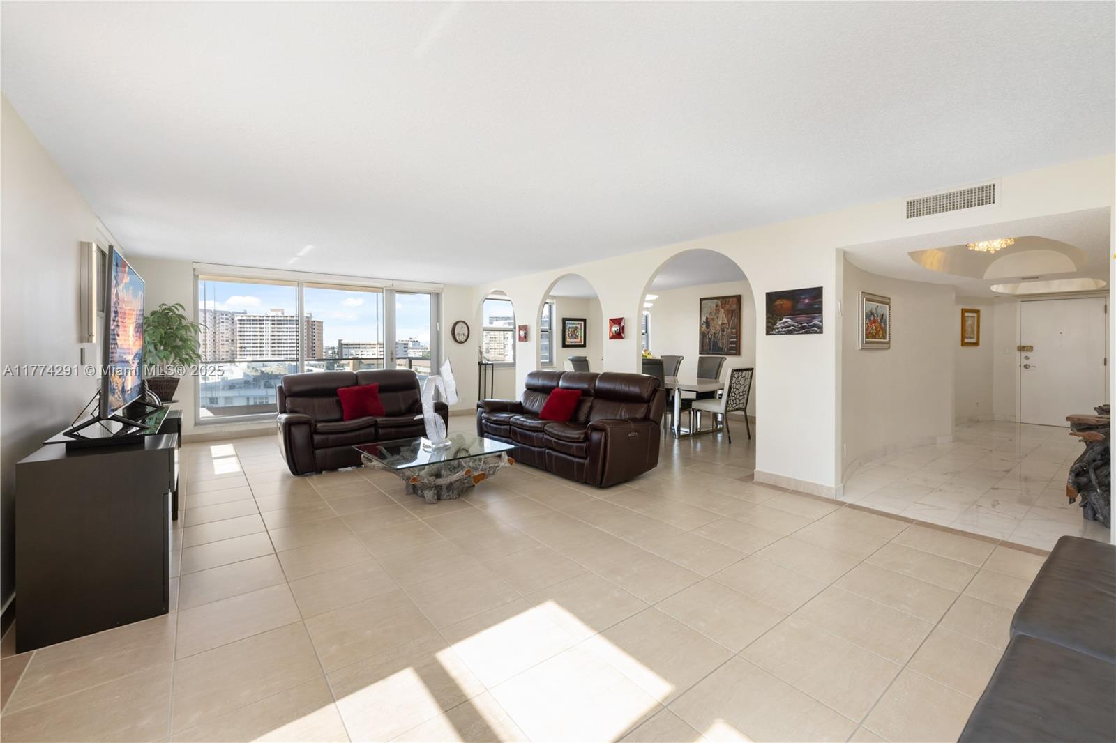 MALAGA TOWERS CONDO - Residential