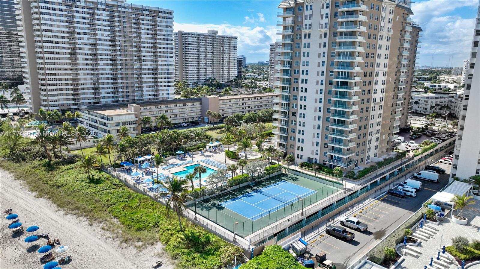 MALAGA TOWERS CONDO - Residential