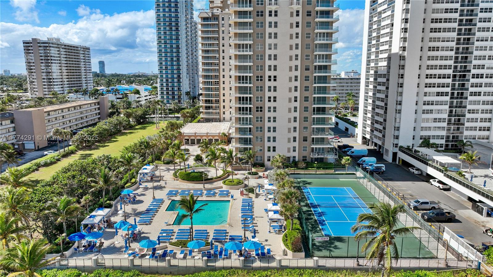MALAGA TOWERS CONDO - Residential