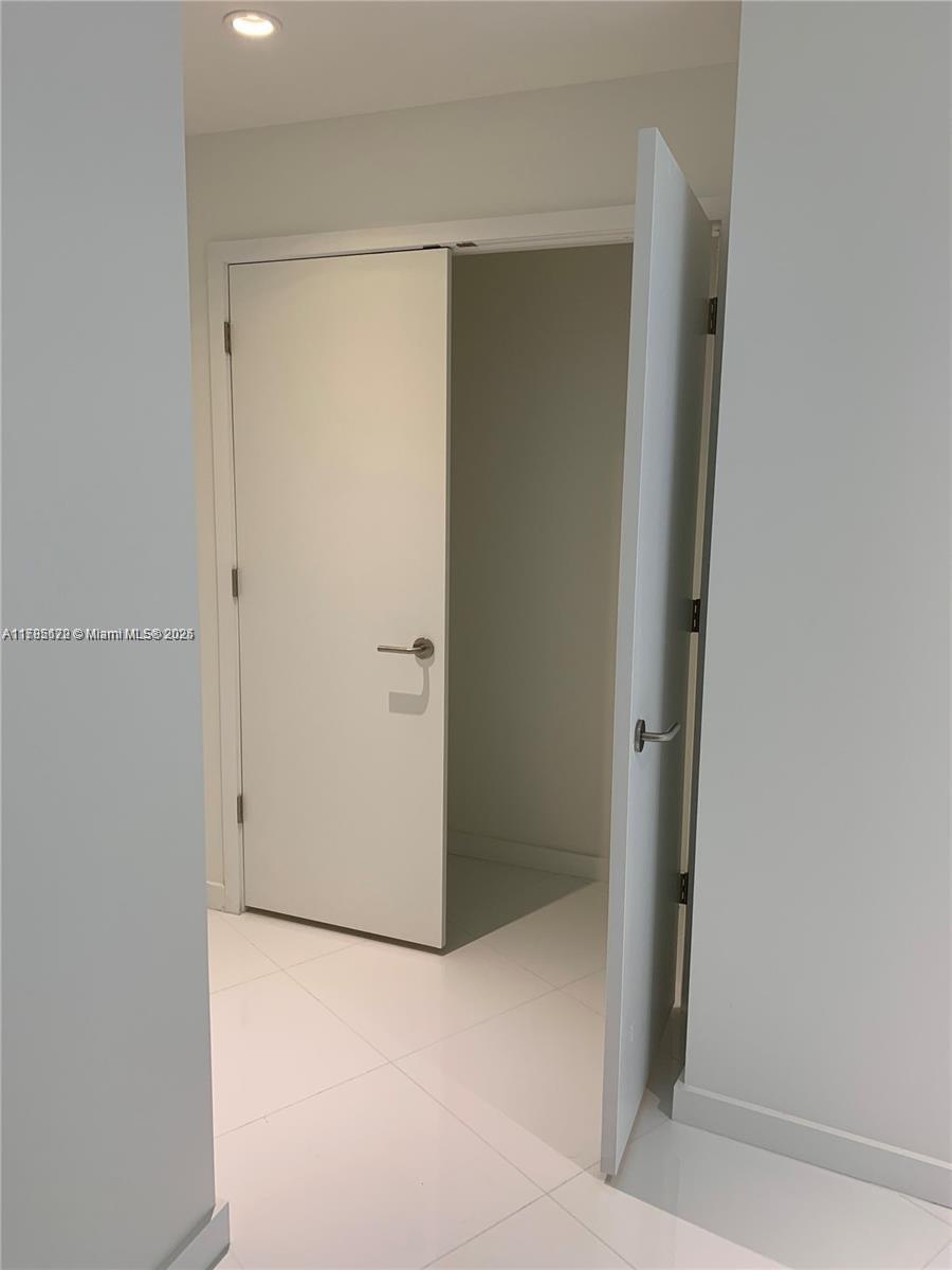 PARAMOUNT MIAMI WORLDCENT - Residential