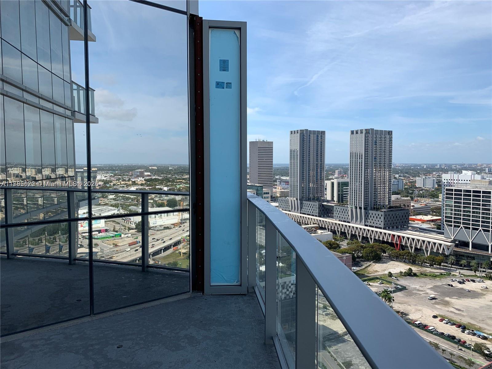 851 NE 1st Ave 3002
