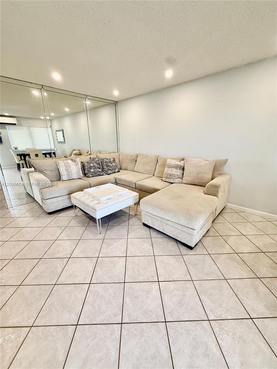 ROLEN LAKE GARDENS CO-OP - Residential