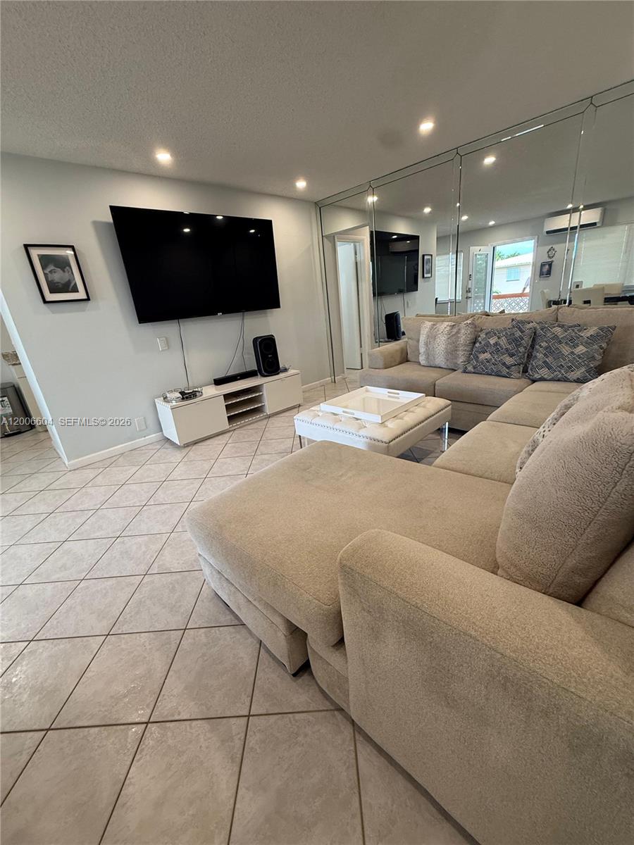 ROLEN LAKE GARDENS CO-OP - Residential