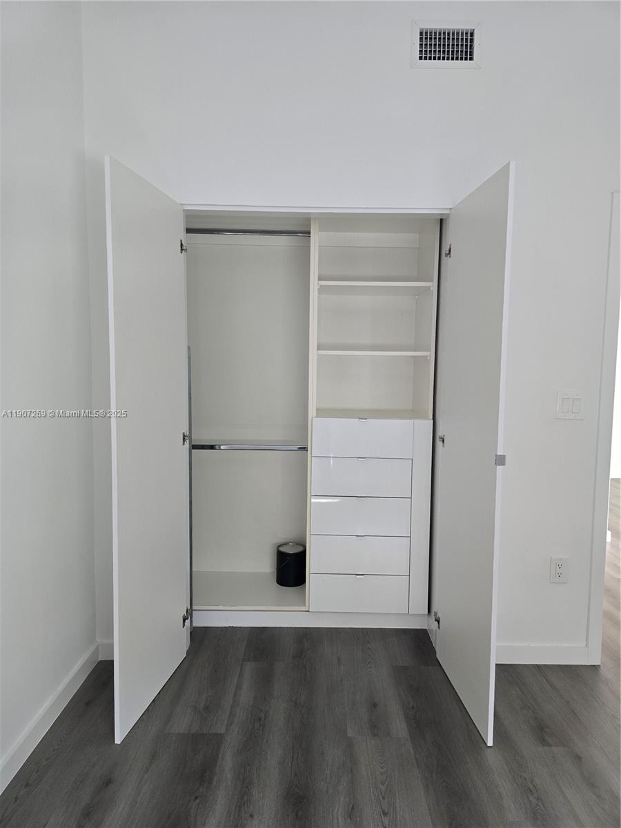 VENETIA GARDENS SOUTH CON - Residential Lease