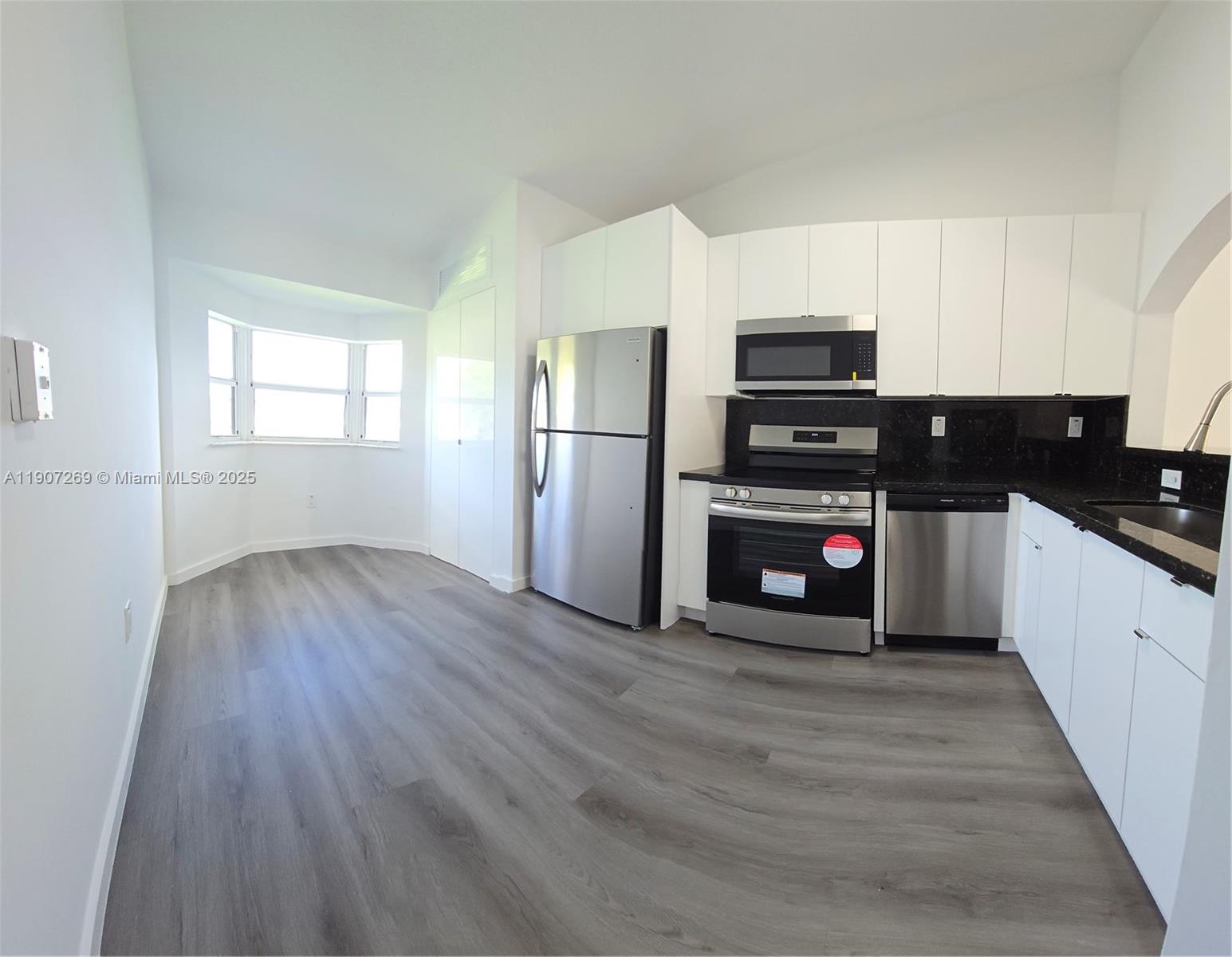 VENETIA GARDENS SOUTH CON - Residential Lease