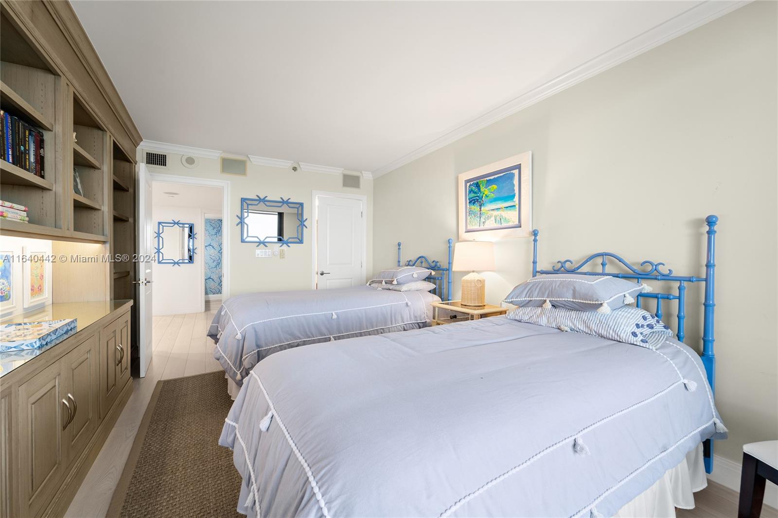 PASSAGES OF JUPITER ISLAN - Residential