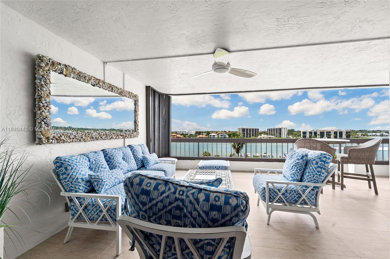 PASSAGES OF JUPITER ISLAN - Residential