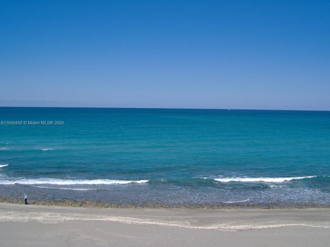 PASSAGES OF JUPITER ISLAN - Residential