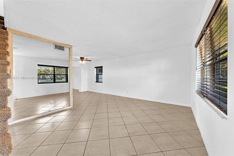 Townhouse in Coral Springs FL 11611 35th Ct Ct 6.jpg