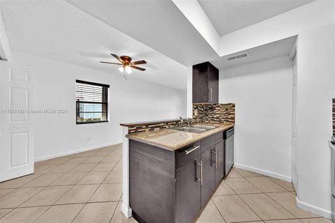 Townhouse in Coral Springs FL 11611 35th Ct Ct 16.jpg