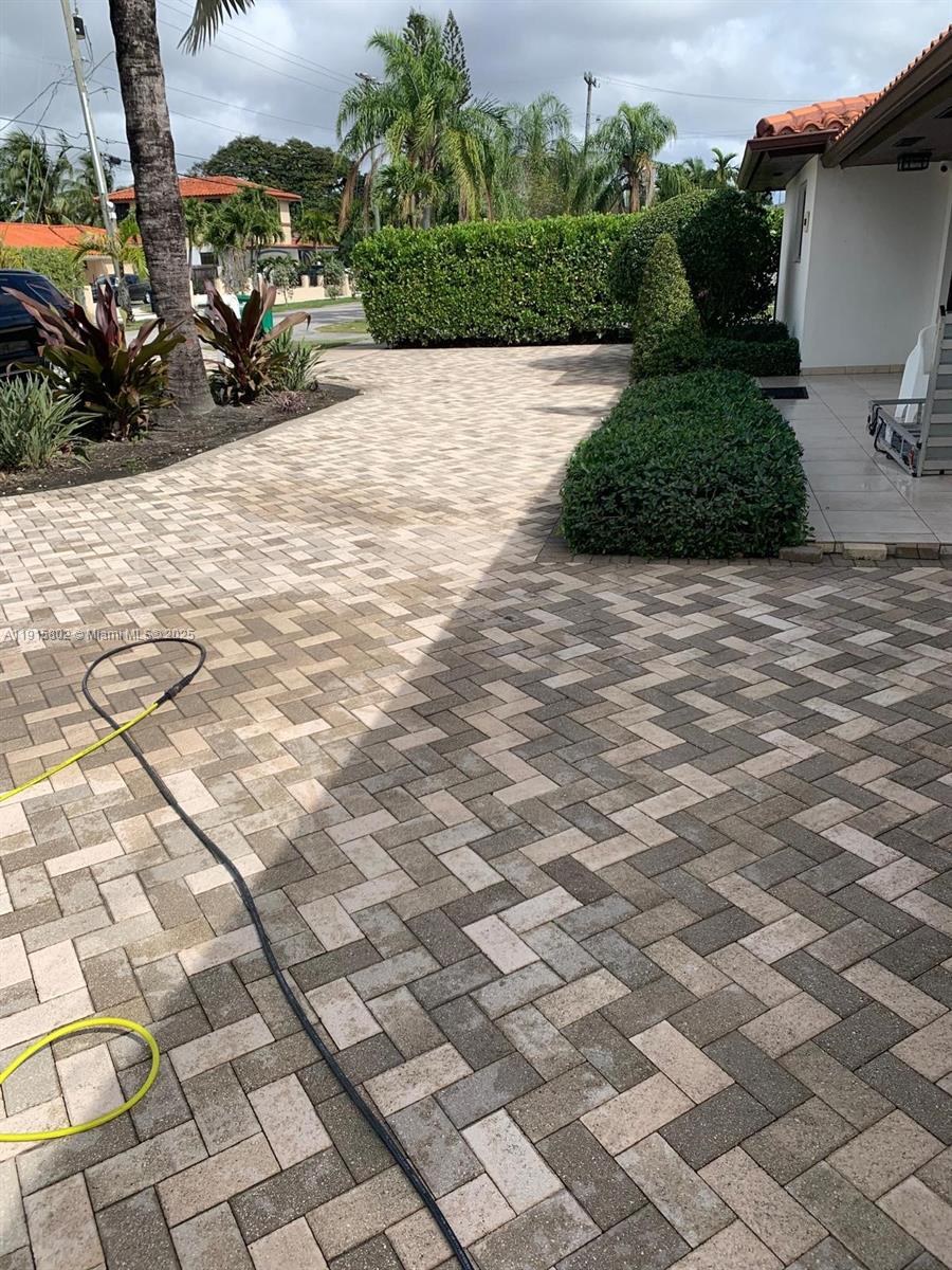 SUNRISE MNR - Residential Lease