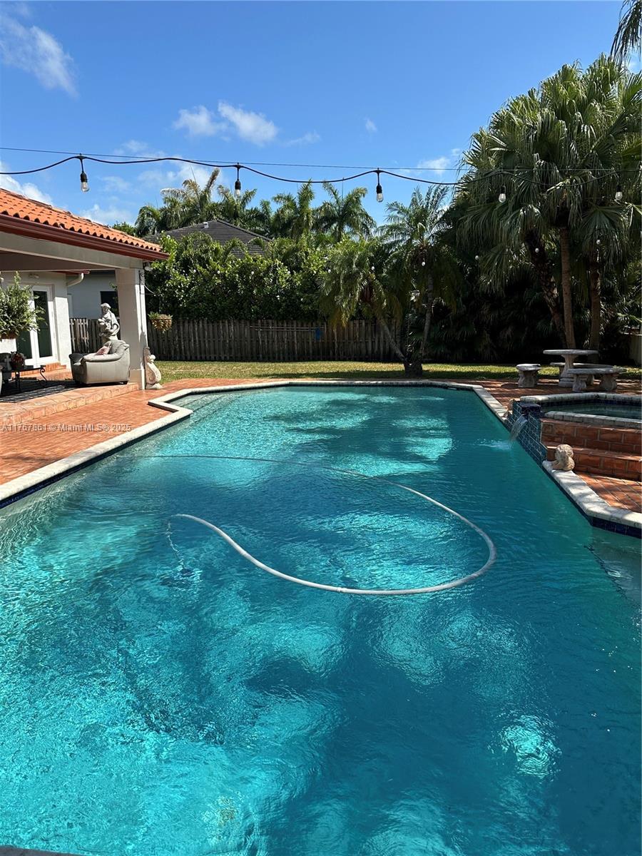 ALLISON ESTATES - Residential