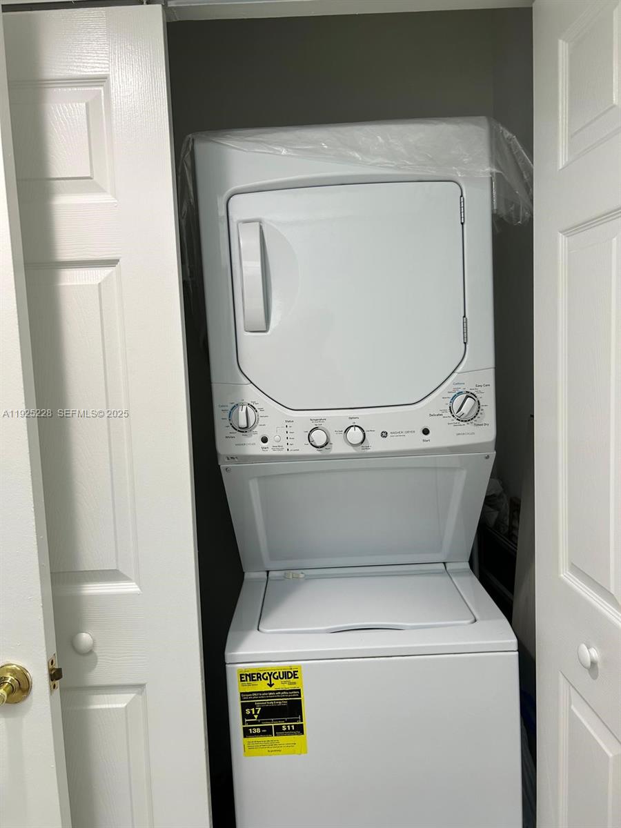 CAMBRIDGE AT CENTURY VILL - Residential