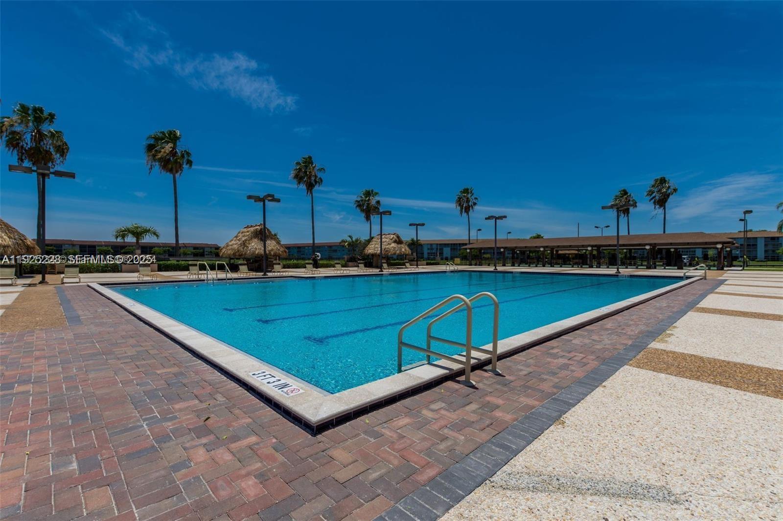 CAMBRIDGE AT CENTURY VILL - Residential